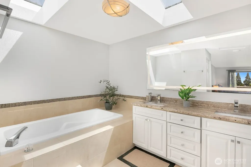 1133 8th Drive Mukilteo WA 98275