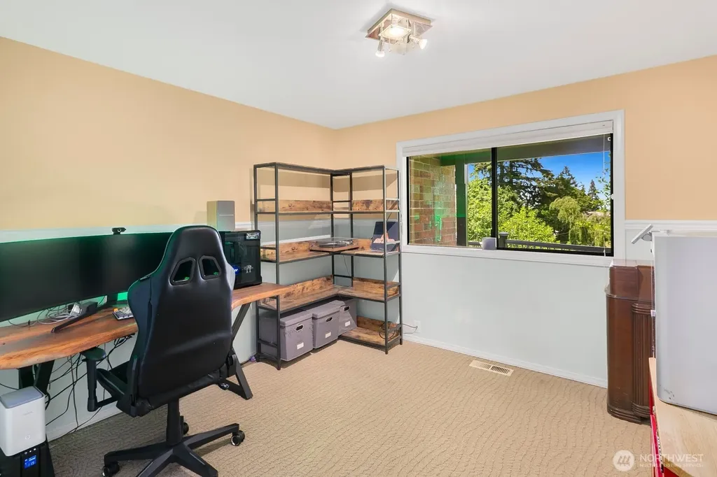 1133 8th Drive Mukilteo WA 98275