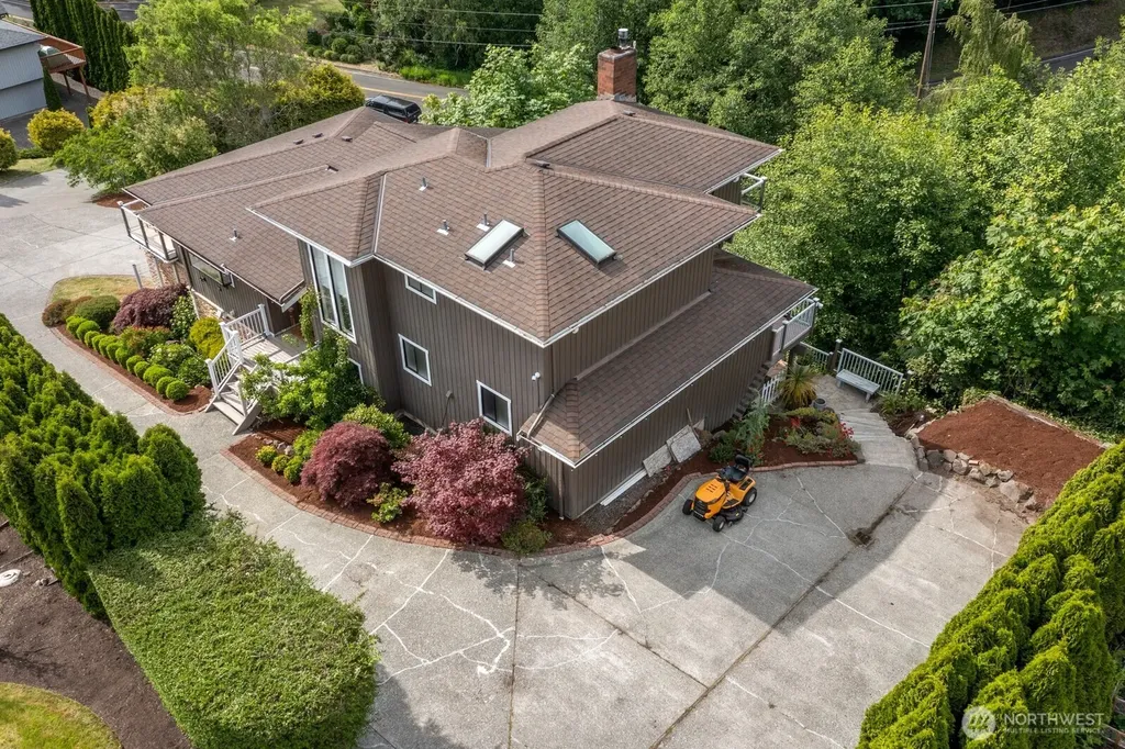 1133 8th Drive Mukilteo WA 98275