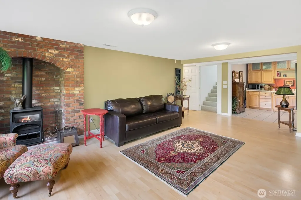 1133 8th Drive Mukilteo WA 98275