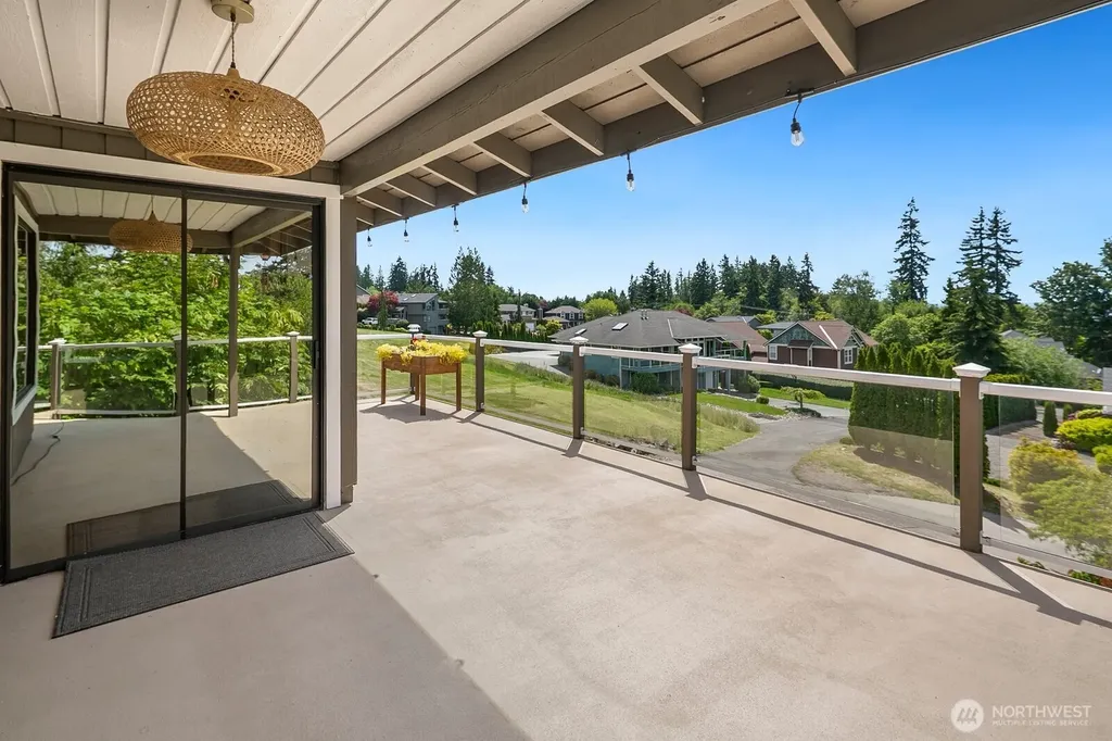 1133 8th Drive Mukilteo WA 98275