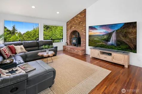 1133 8th Drive Mukilteo WA 98275