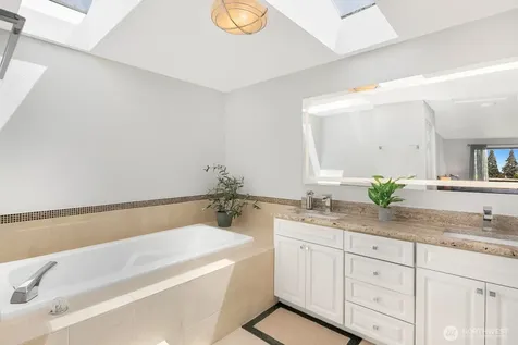 1133 8th Drive Mukilteo WA 98275