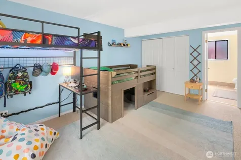 1133 8th Drive Mukilteo WA 98275