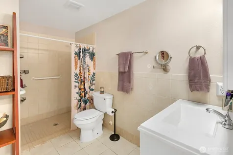 1133 8th Drive Mukilteo WA 98275