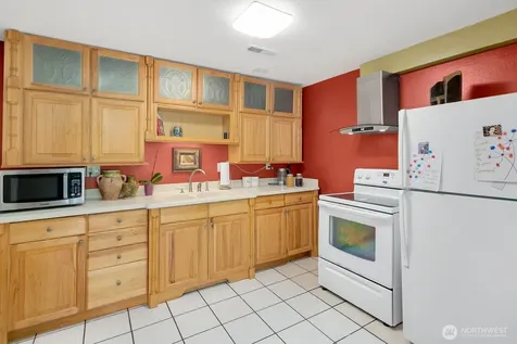 1133 8th Drive Mukilteo WA 98275
