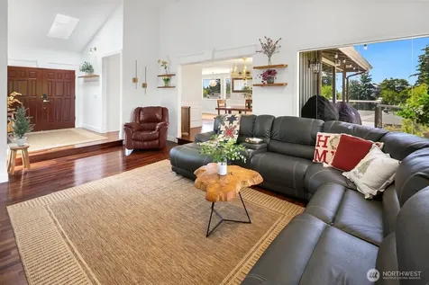 1133 8th Drive Mukilteo WA 98275