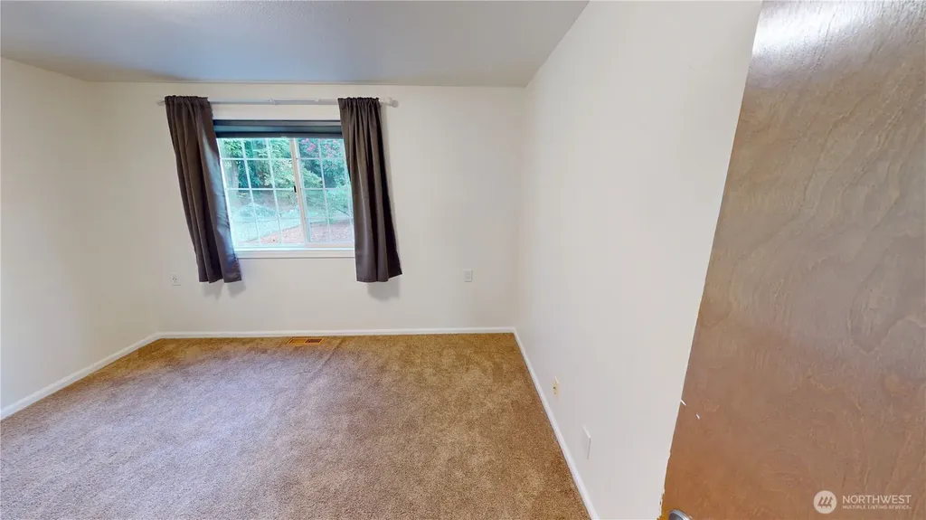 715 N Waugh Road Mount Vernon WA 98273