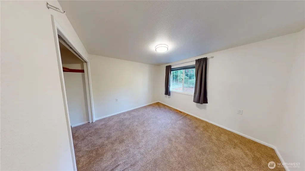 715 N Waugh Road Mount Vernon WA 98273