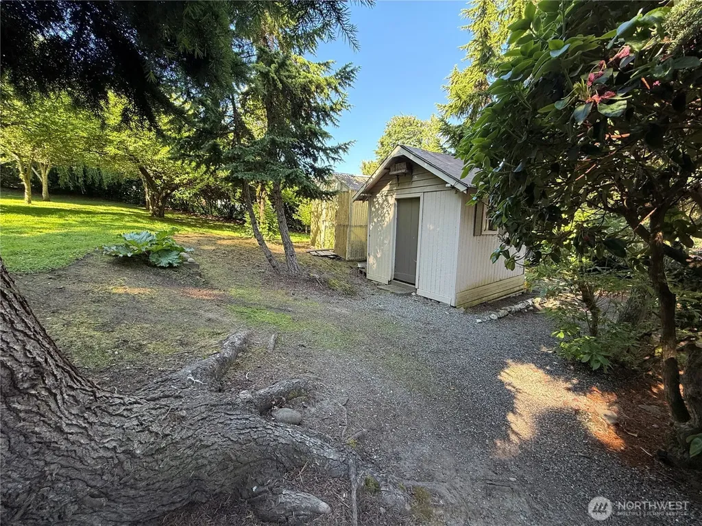 715 N Waugh Road Mount Vernon WA 98273