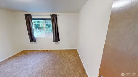 715 N Waugh Road Mount Vernon WA 98273
