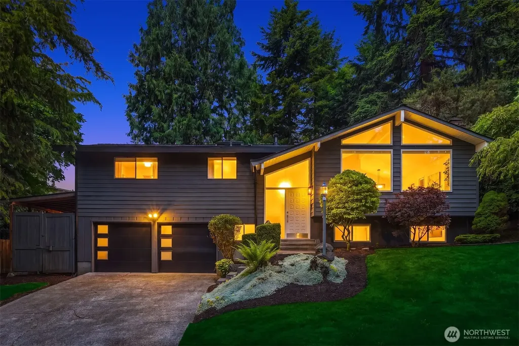 604 S 302nd Street Federal Way WA 98003