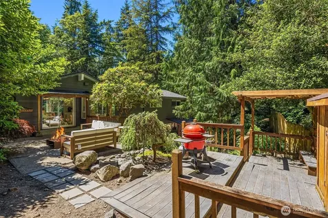 604 S 302nd Street Federal Way WA 98003