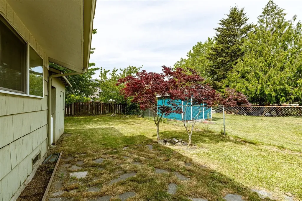188 SW 8th Avenue Oak Harbor WA 98277