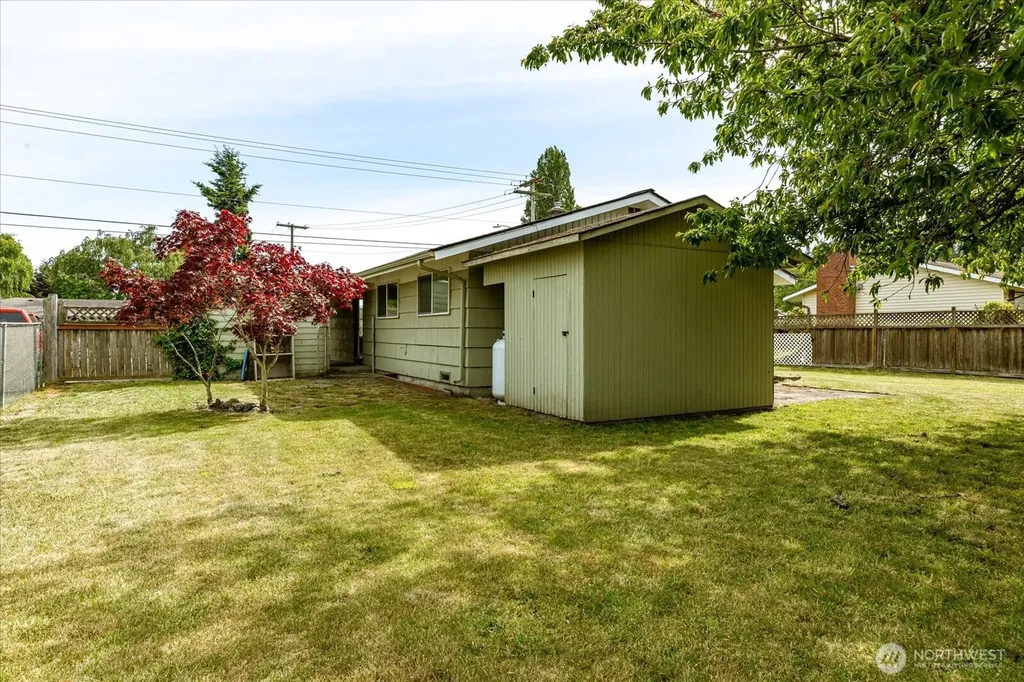 188 SW 8th Avenue Oak Harbor WA 98277