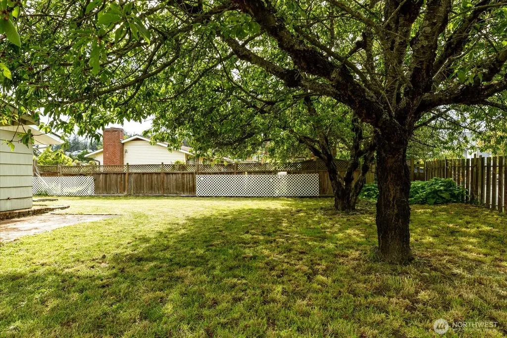 188 SW 8th Avenue Oak Harbor WA 98277