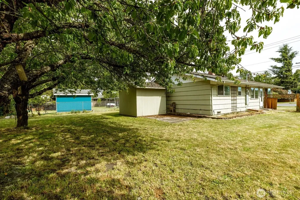 188 SW 8th Avenue Oak Harbor WA 98277