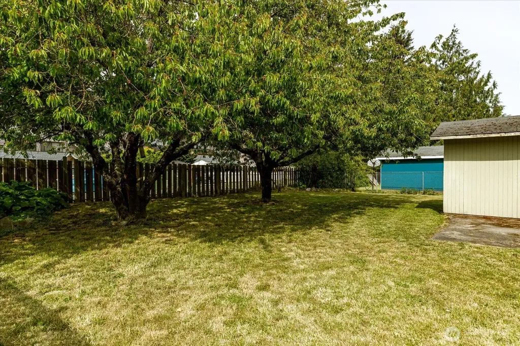 188 SW 8th Avenue Oak Harbor WA 98277