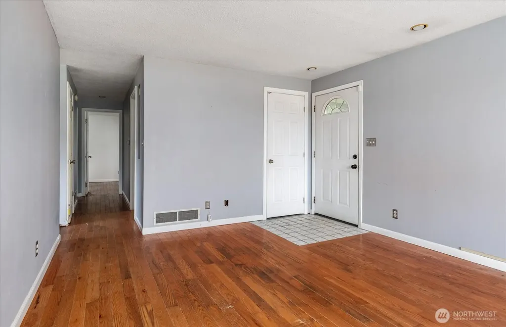 188 SW 8th Avenue Oak Harbor WA 98277