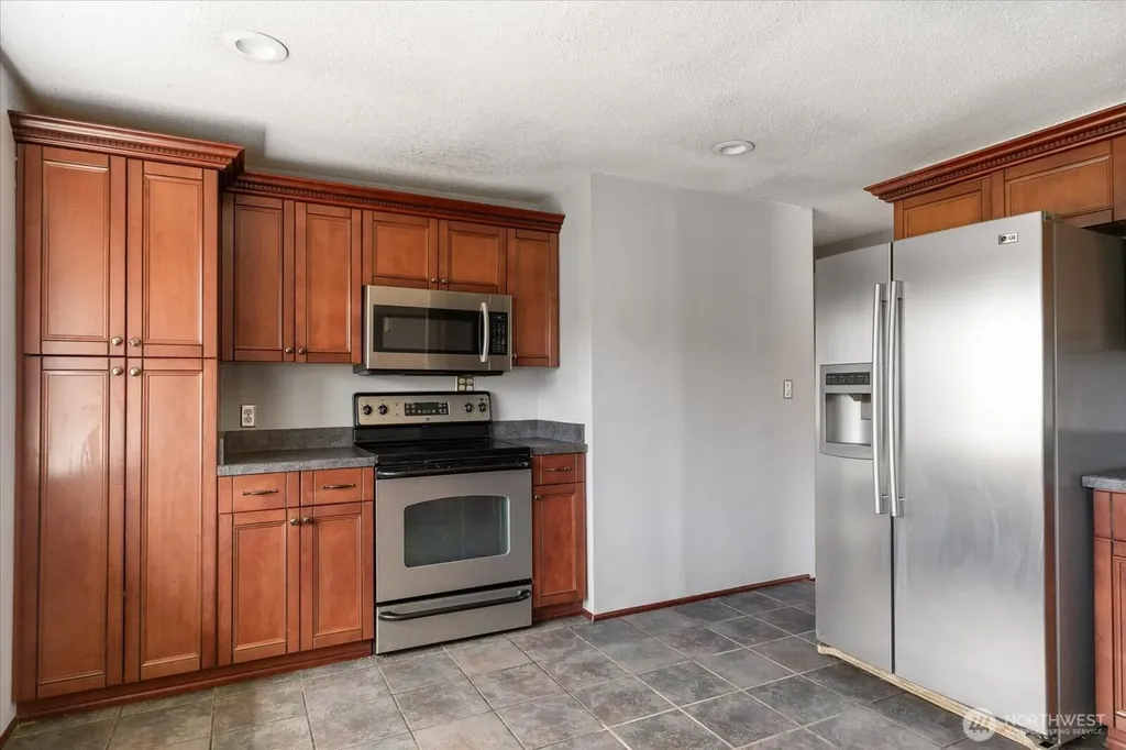 188 SW 8th Avenue Oak Harbor WA 98277