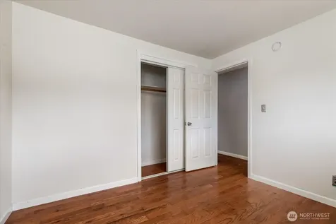 188 SW 8th Avenue Oak Harbor WA 98277