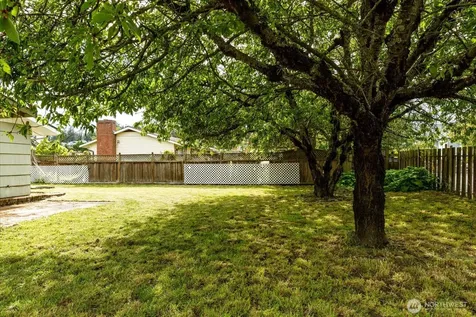 188 SW 8th Avenue Oak Harbor WA 98277