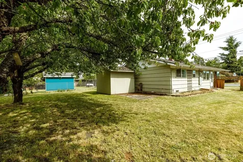 188 SW 8th Avenue Oak Harbor WA 98277