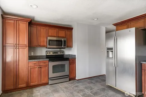 188 SW 8th Avenue Oak Harbor WA 98277