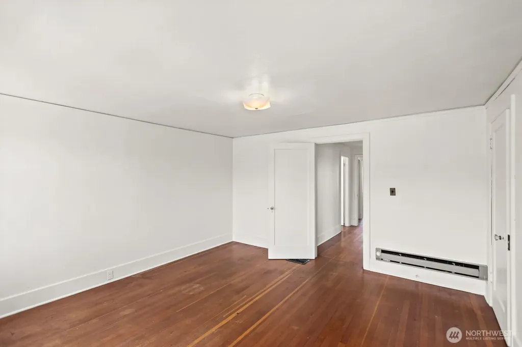 2415 Queen Anne Avenue N Seattle WA 98109