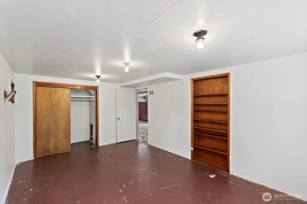 2415 Queen Anne Avenue N Seattle WA 98109