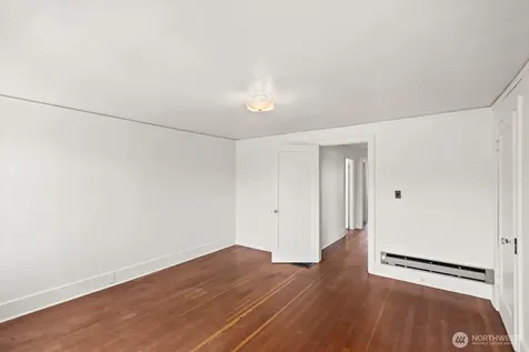 2415 Queen Anne Avenue N Seattle WA 98109
