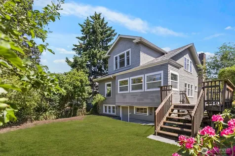2415 Queen Anne Avenue N Seattle WA 98109