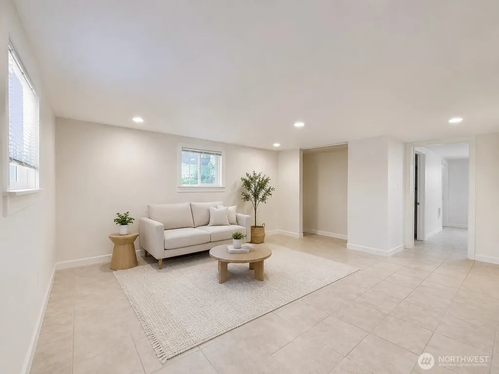 13404 Military Road S Tukwila WA 98168