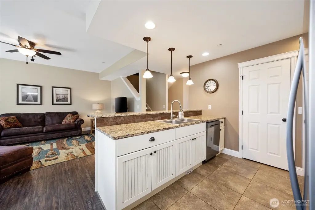 30 Sandalia Court Oroville WA 98844