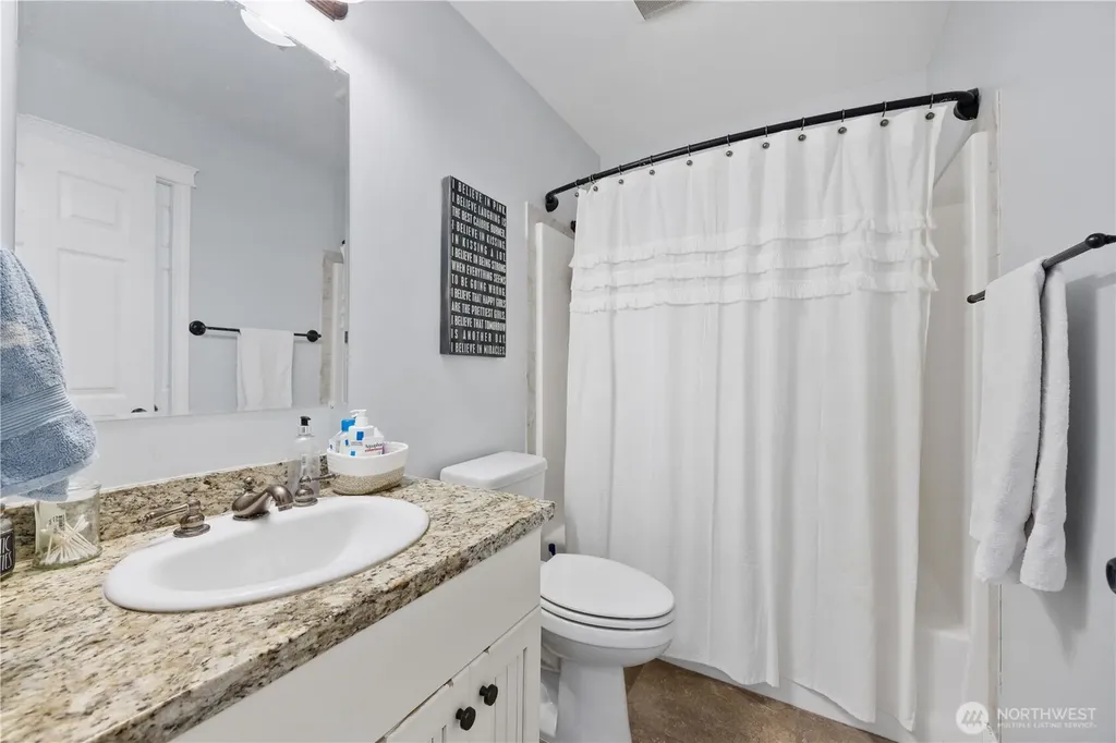 30 Sandalia Court Oroville WA 98844