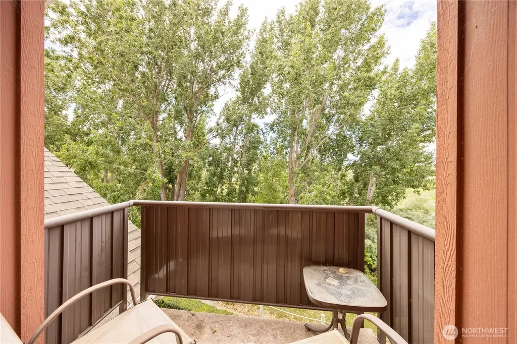 30 Sandalia Court Oroville WA 98844