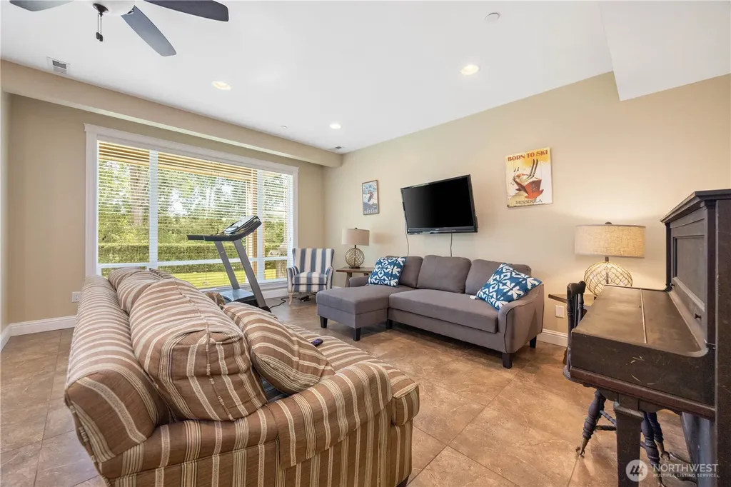 30 Sandalia Court Oroville WA 98844