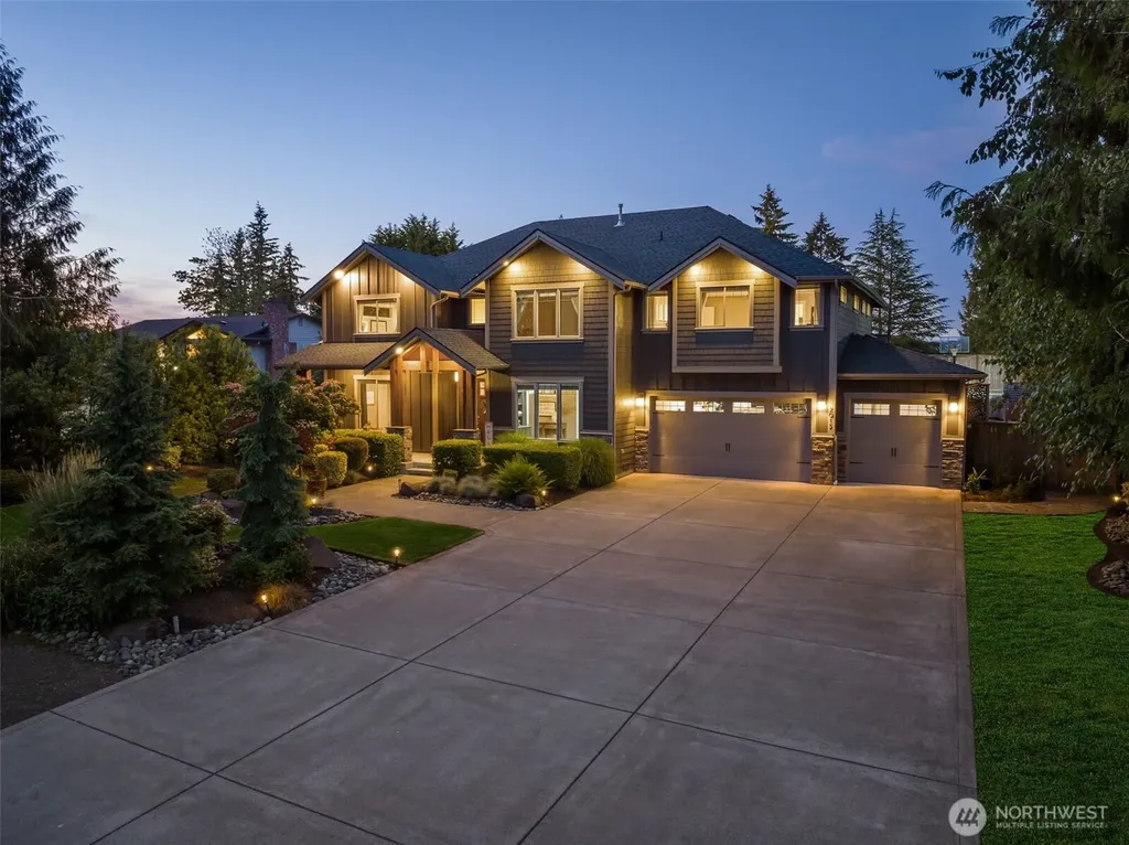 2015 186th Avenue E Lake Tapps WA 98391