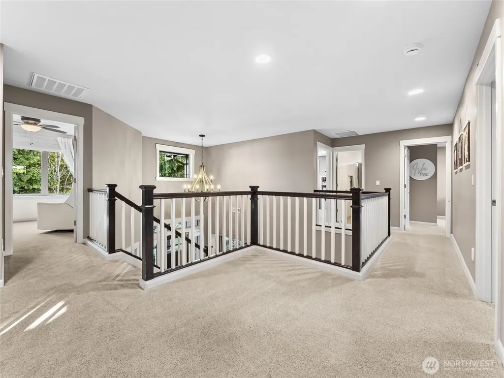 2015 186th Avenue E Lake Tapps WA 98391