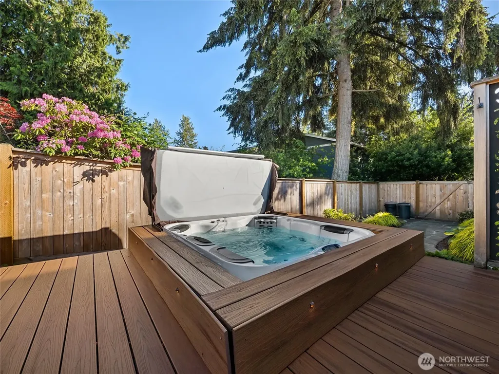 2015 186th Avenue E Lake Tapps WA 98391