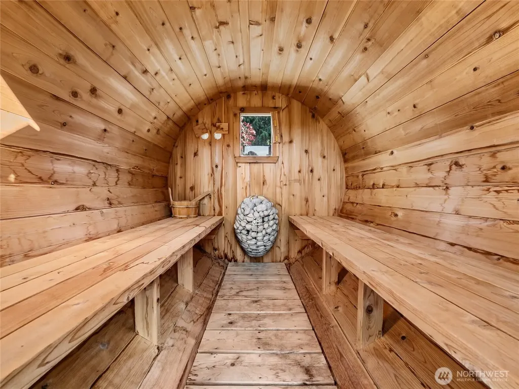 2015 186th Avenue E Lake Tapps WA 98391