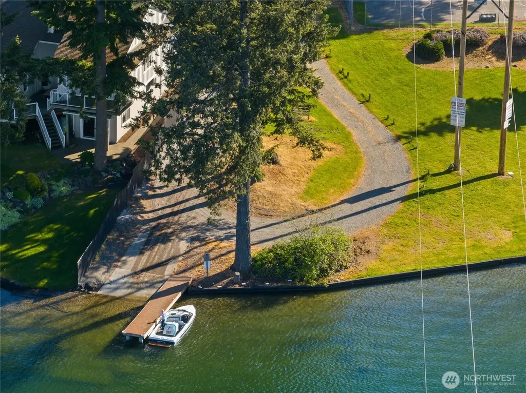 2015 186th Avenue E Lake Tapps WA 98391