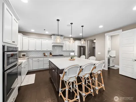2015 186th Avenue E Lake Tapps WA 98391