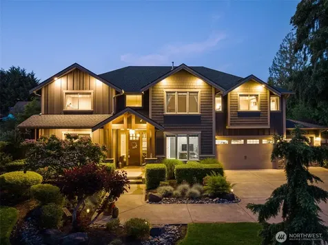 2015 186th Avenue E Lake Tapps WA 98391