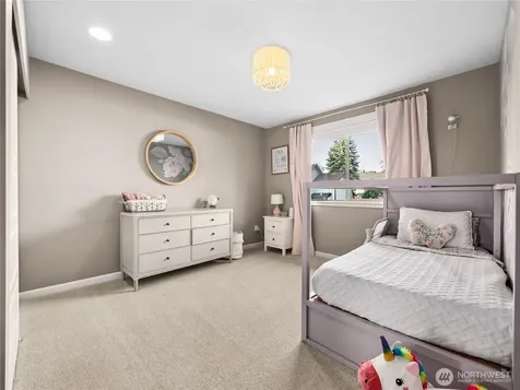 2015 186th Avenue E Lake Tapps WA 98391