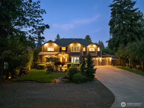 2015 186th Avenue E Lake Tapps WA 98391