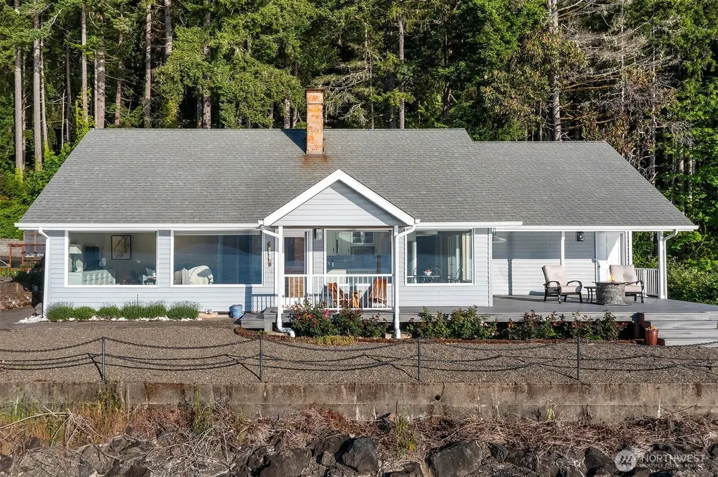 130 N Bennett Lane Lilliwaup WA 98555