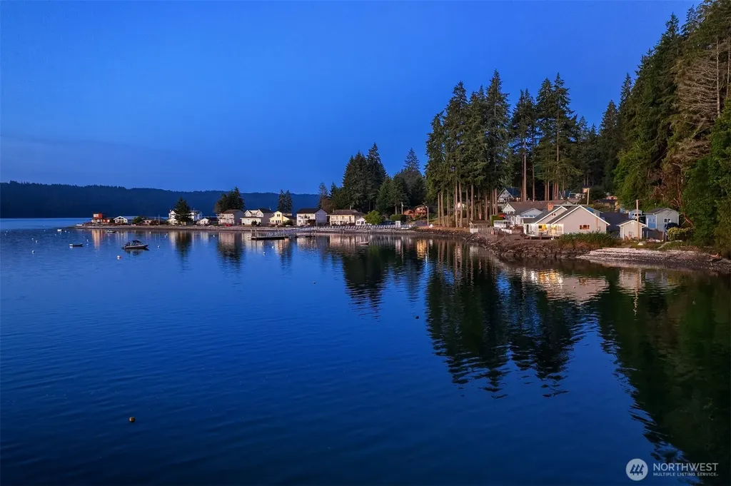130 N Bennett Lane Lilliwaup WA 98555