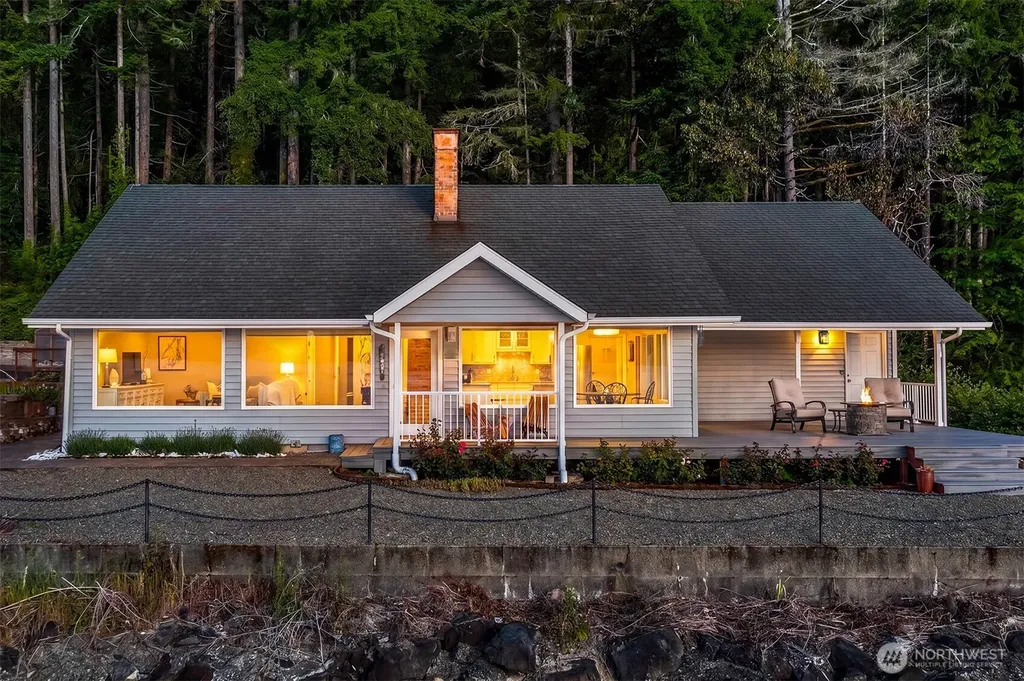 130 N Bennett Lane Lilliwaup WA 98555