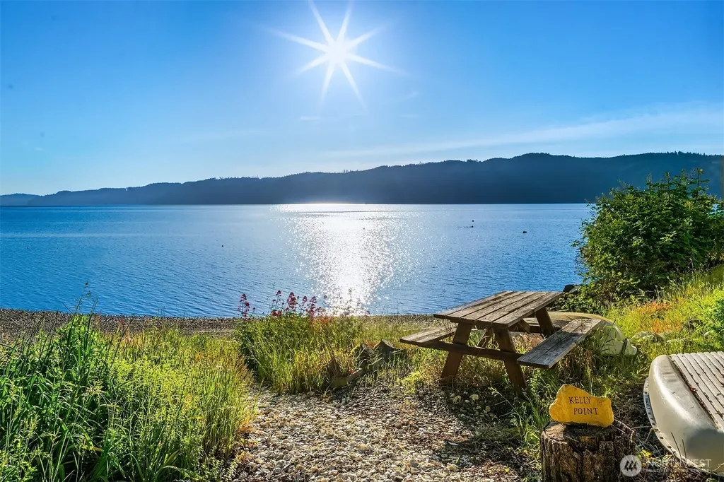 130 N Bennett Lane Lilliwaup WA 98555